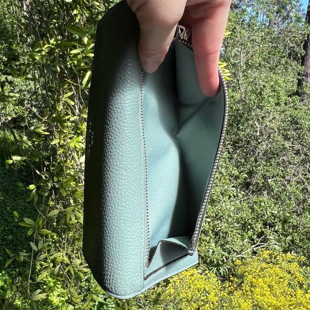 COACH VINTAGE Trifold Wallet Blue Pebble Leather with Gold Hardware AUTHENTIC - Picture 6 of 7